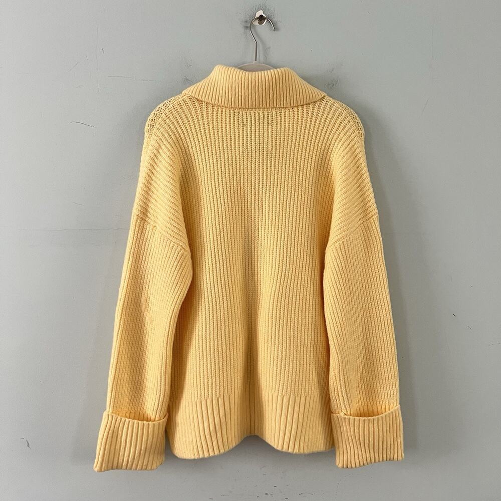 NWT Abercrombie & Fitch Ribbed Collared Yellow Cardigan Sweater - Picture 3 of 6